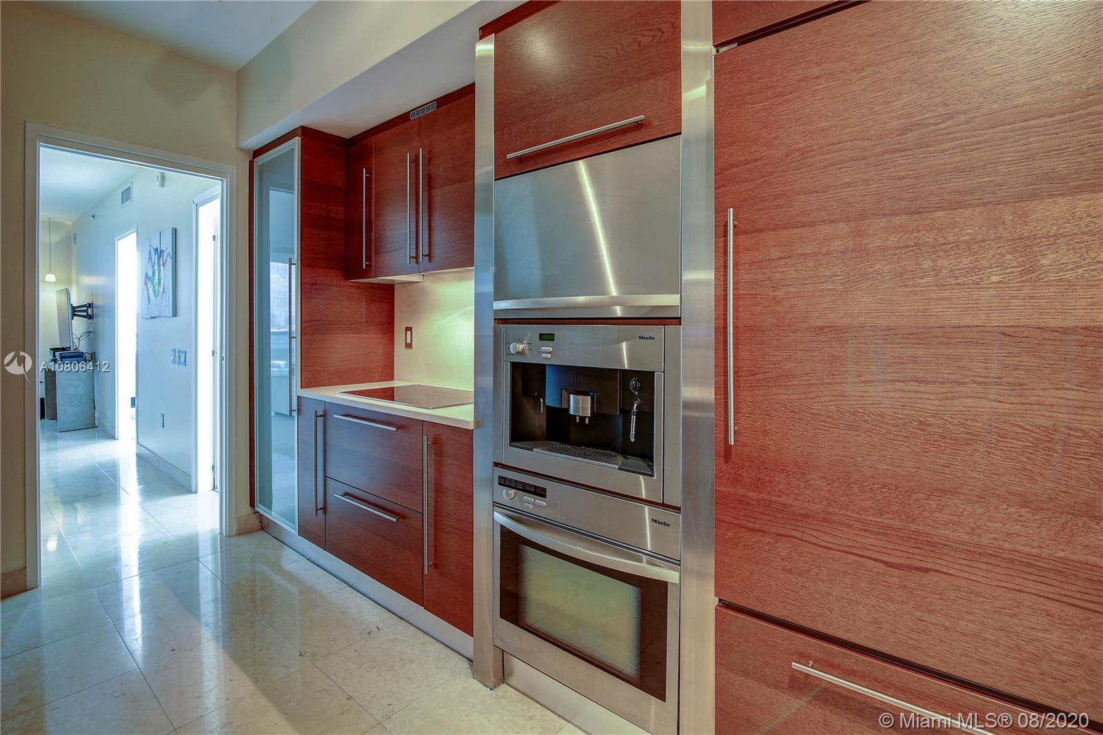 ICON CONDO - Residential
