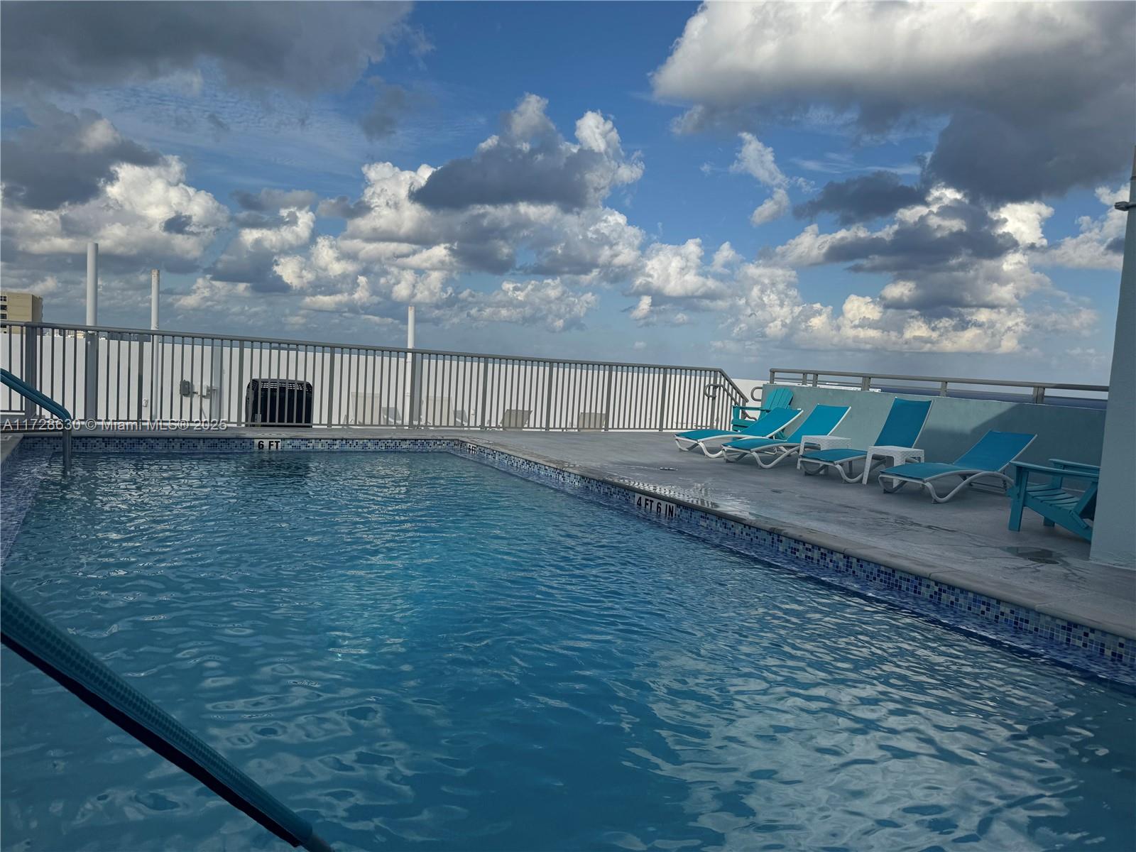 EDGEWATER BEACH TOWERS CO - Residential Lease