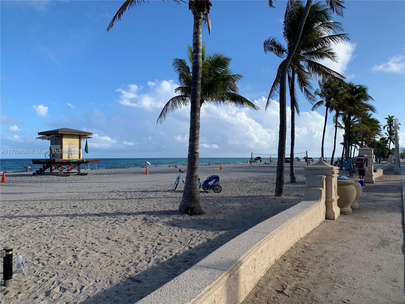 EDGEWATER BEACH TOWERS CO - Residential Lease