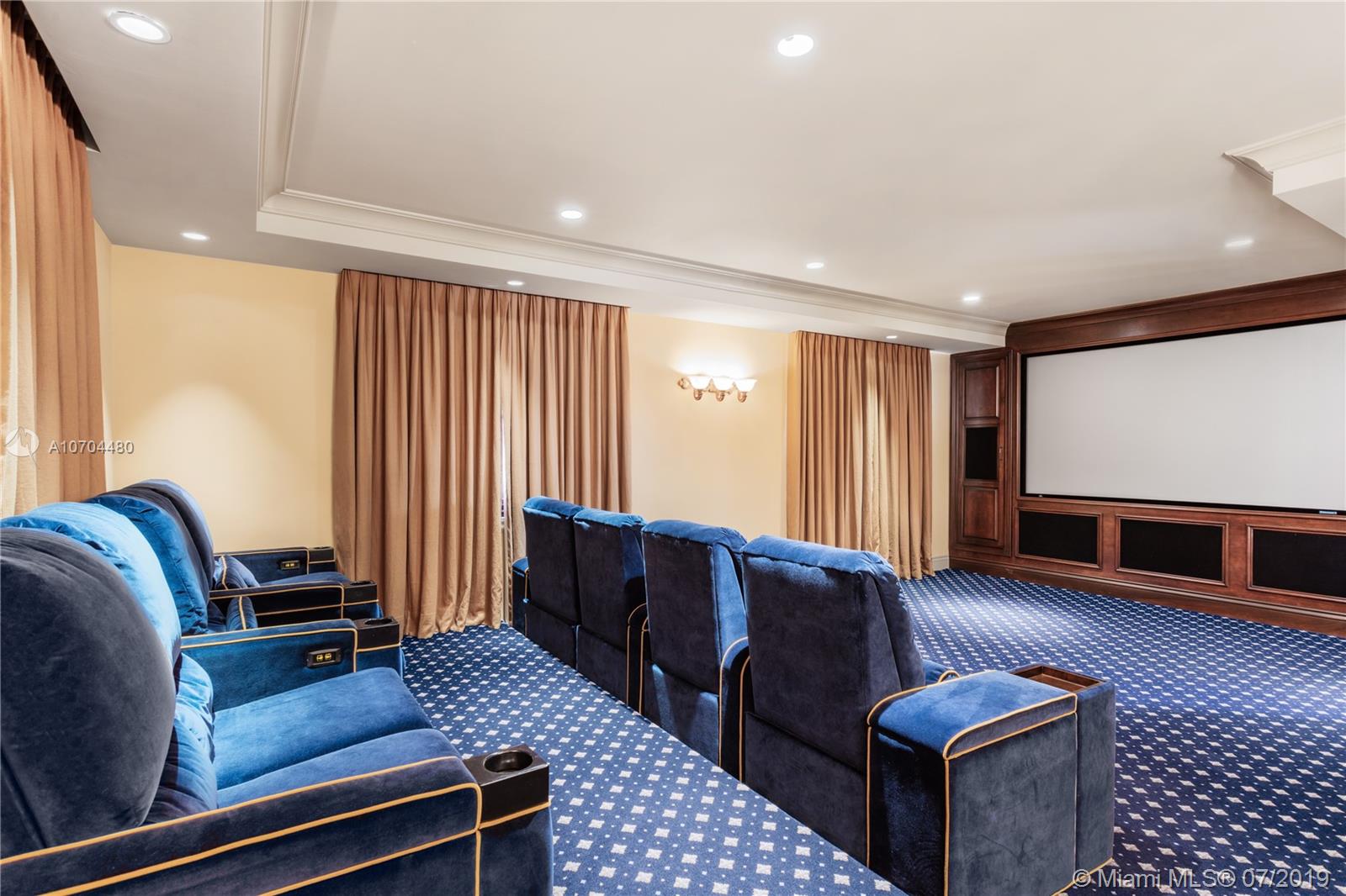 JOURNEYS END ESTATES - Residential