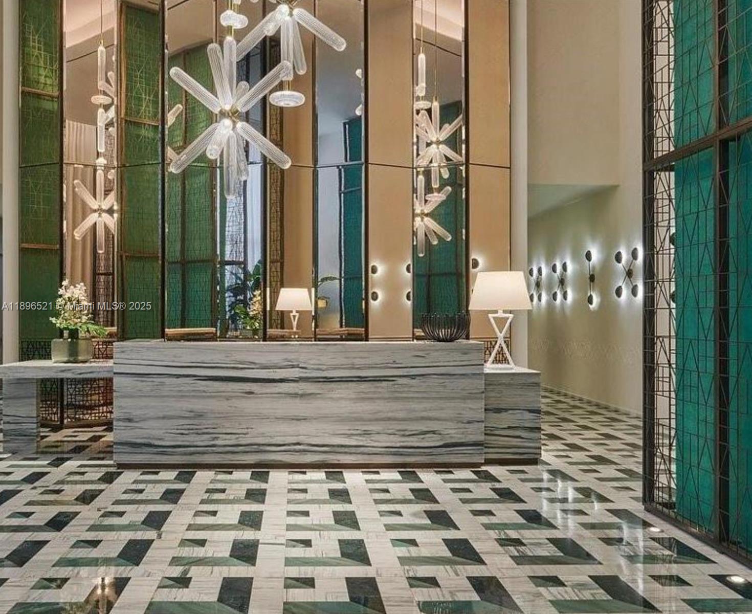 801 SMA DESIGNER SUITES C - Residential