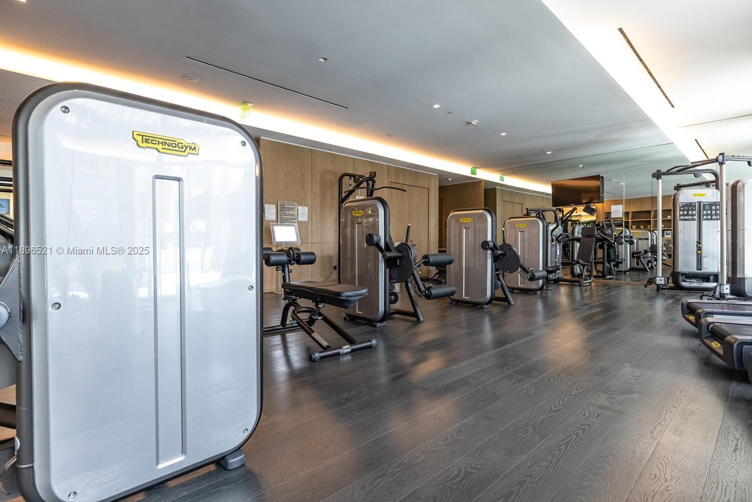 801 SMA DESIGNER SUITES C - Residential