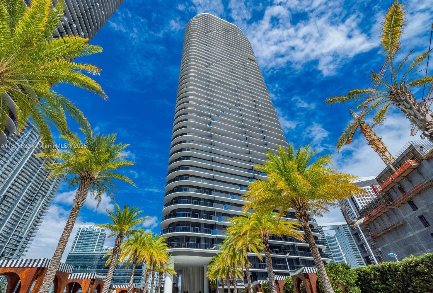 801 SMA DESIGNER SUITES C - Residential