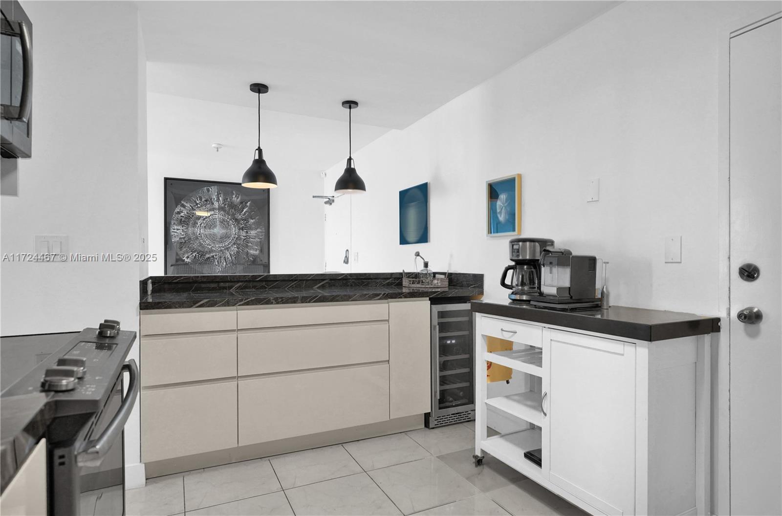 OCEANSIDE PLAZA CONDO - Residential