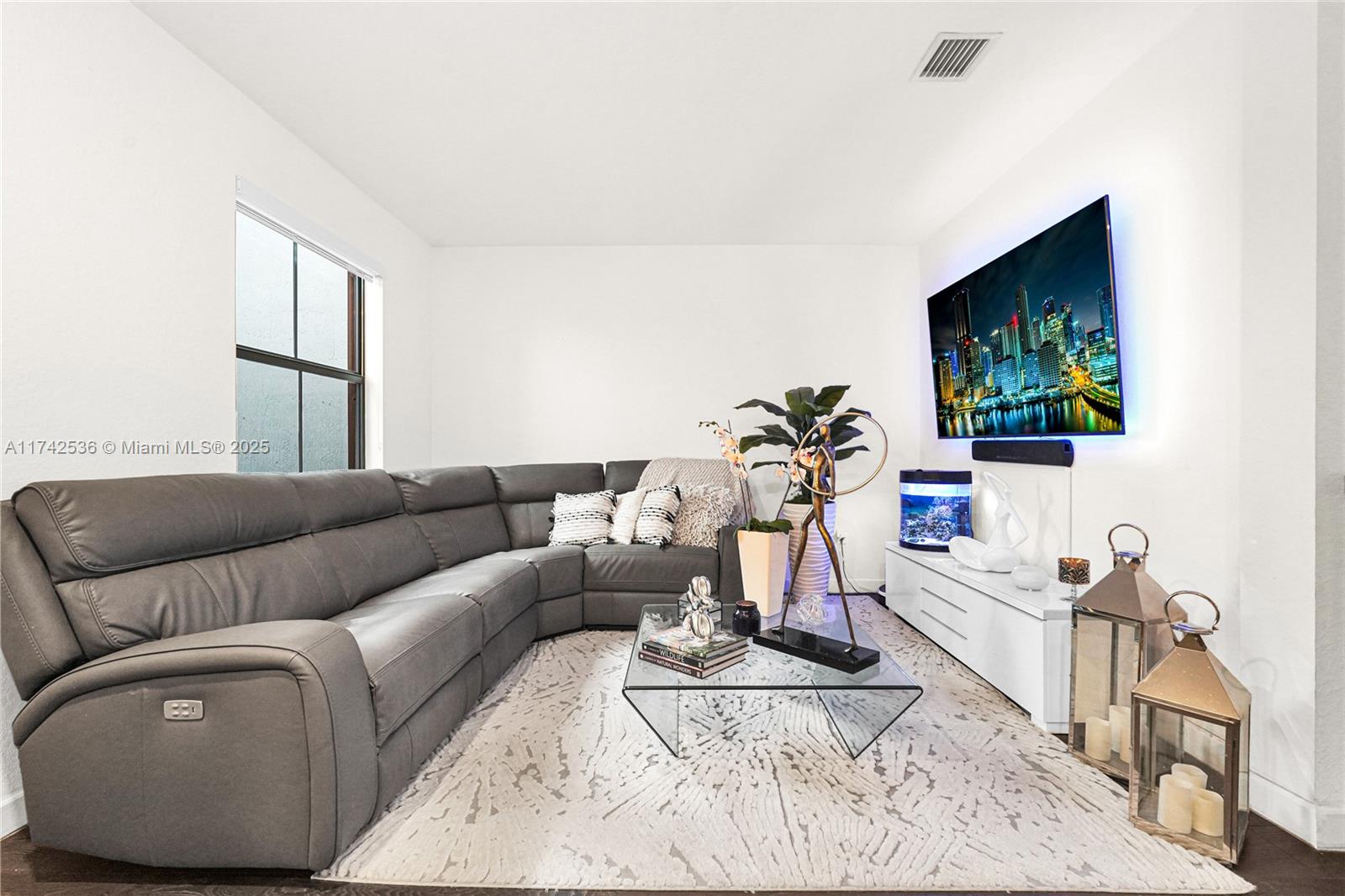 AQUABELLA SECTION TWO - Residential
