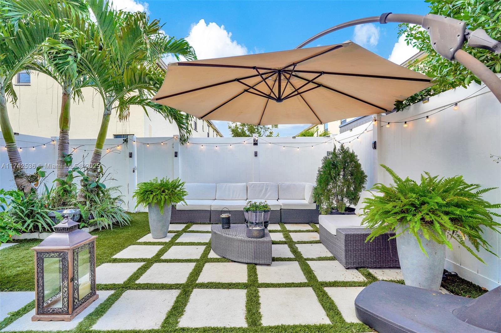AQUABELLA SECTION TWO - Residential