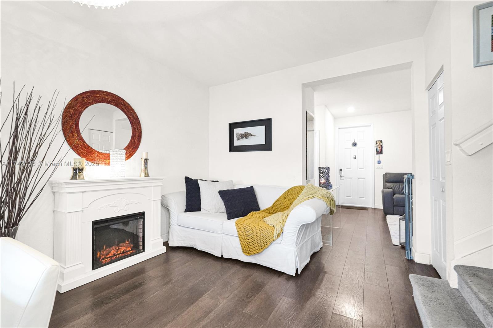 AQUABELLA SECTION TWO - Residential