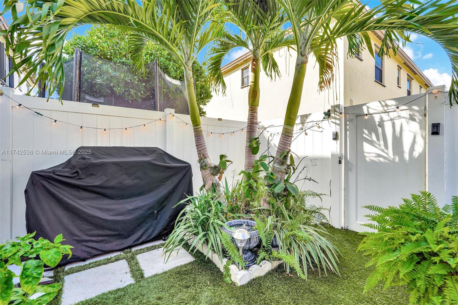 AQUABELLA SECTION TWO - Residential