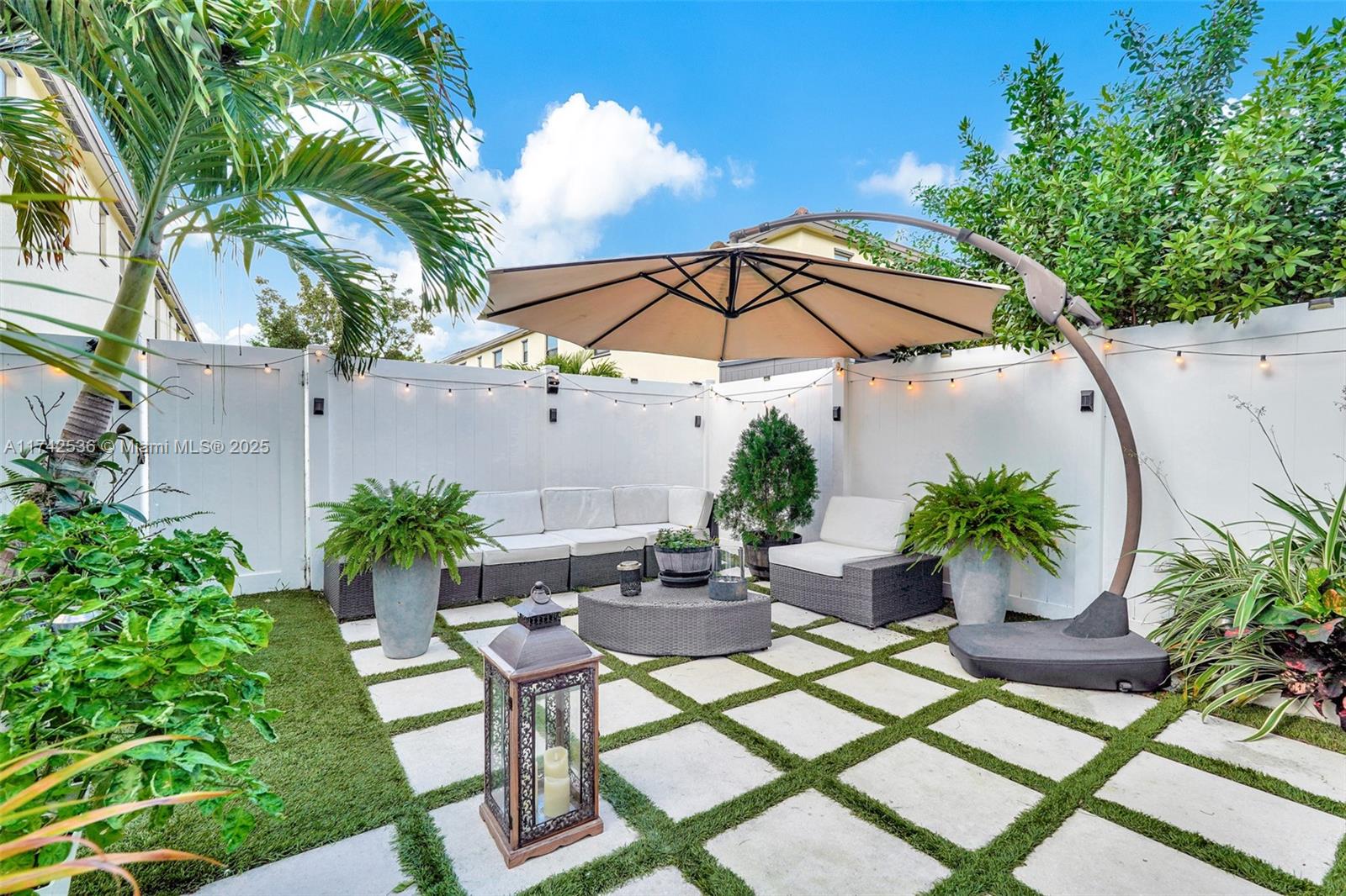 AQUABELLA SECTION TWO - Residential