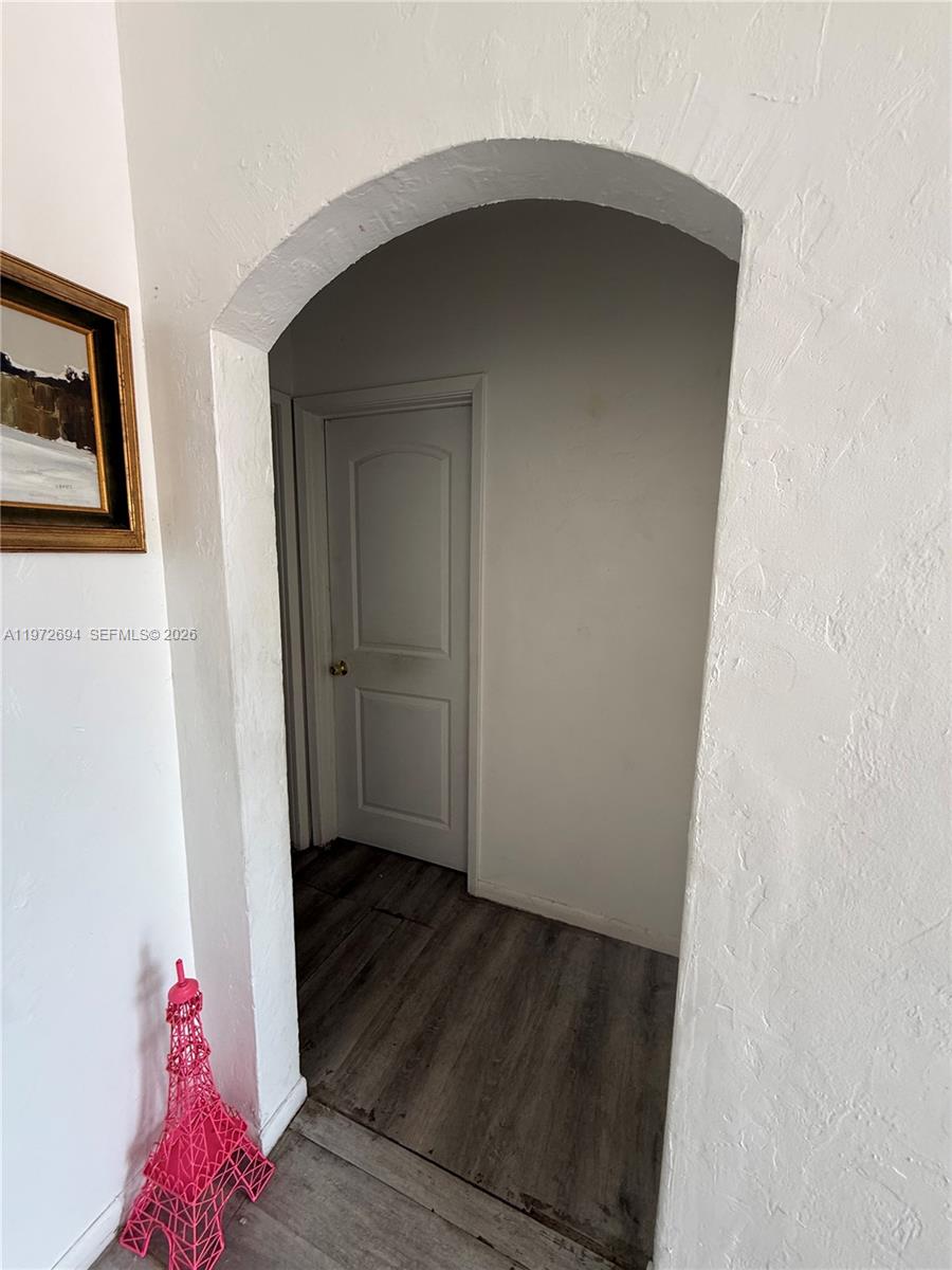 COMFORT GARDENS - Residential Income