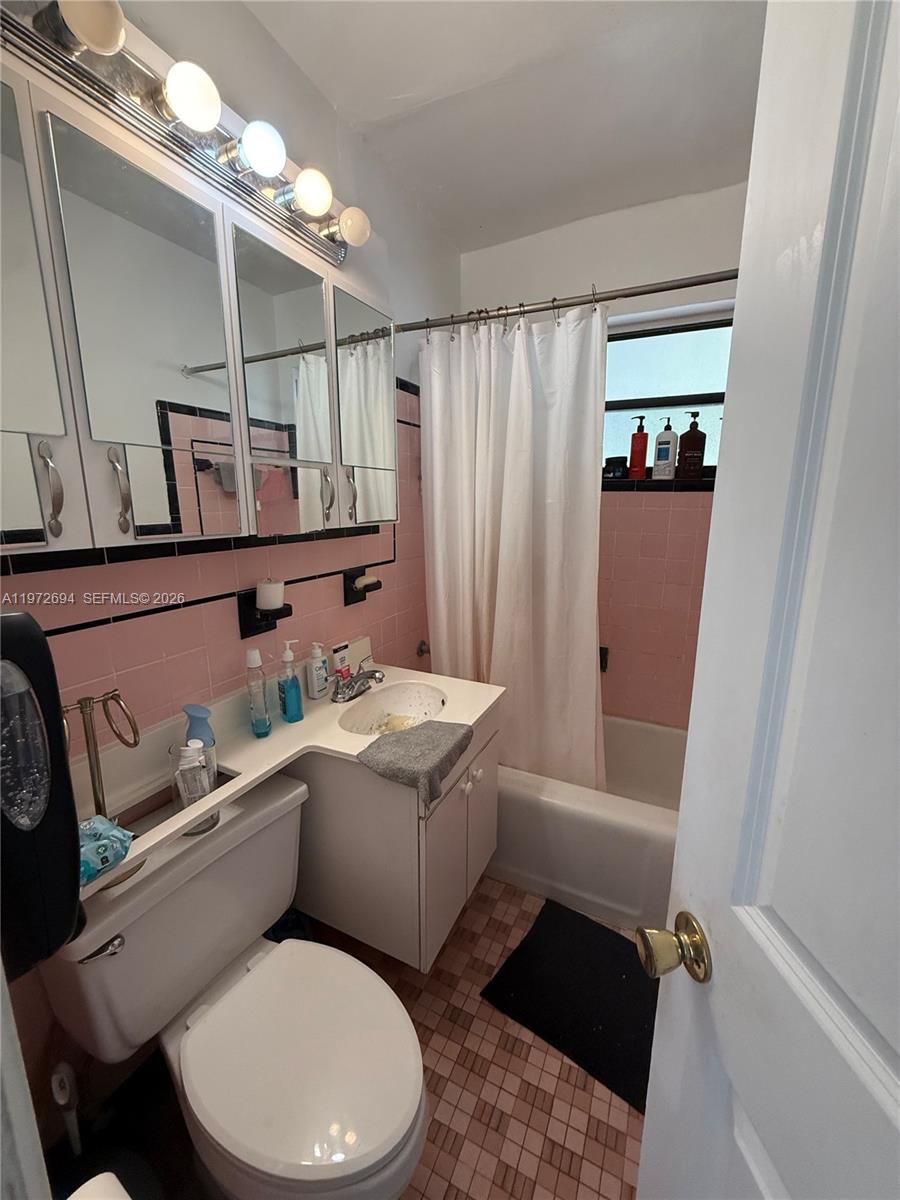 COMFORT GARDENS - Residential Income