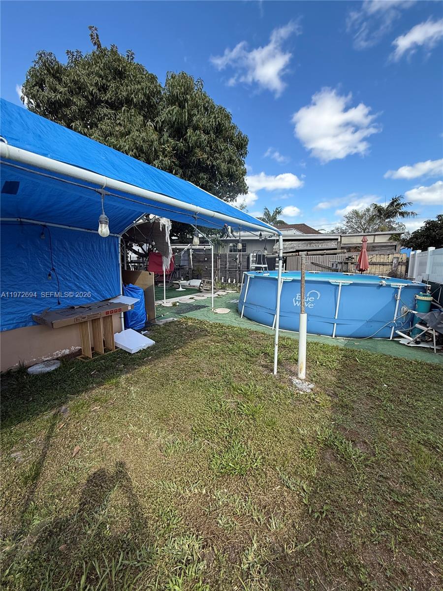 COMFORT GARDENS - Residential Income