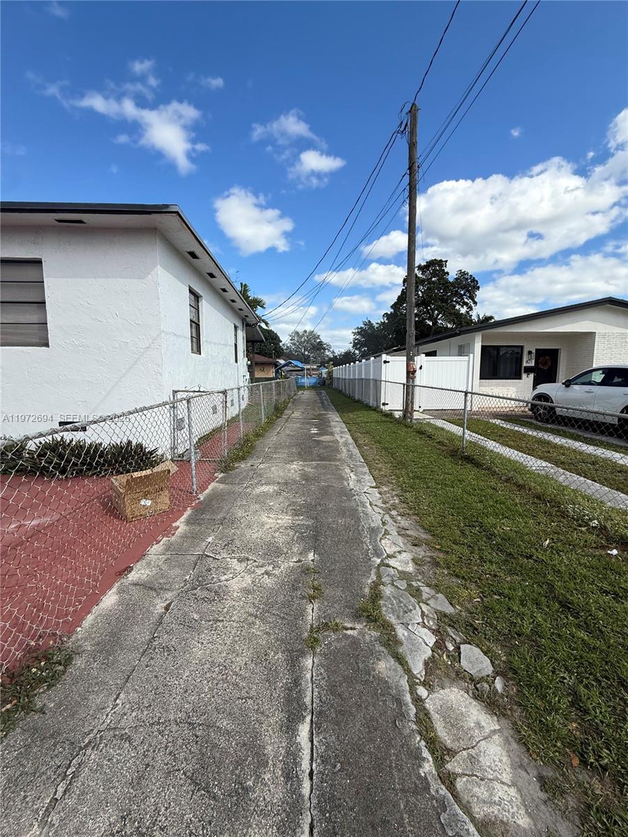 COMFORT GARDENS - Residential Income