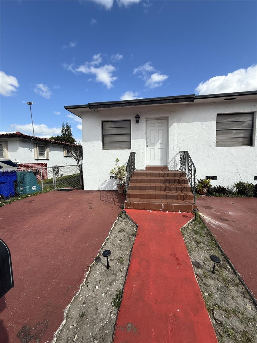 COMFORT GARDENS - Residential Income