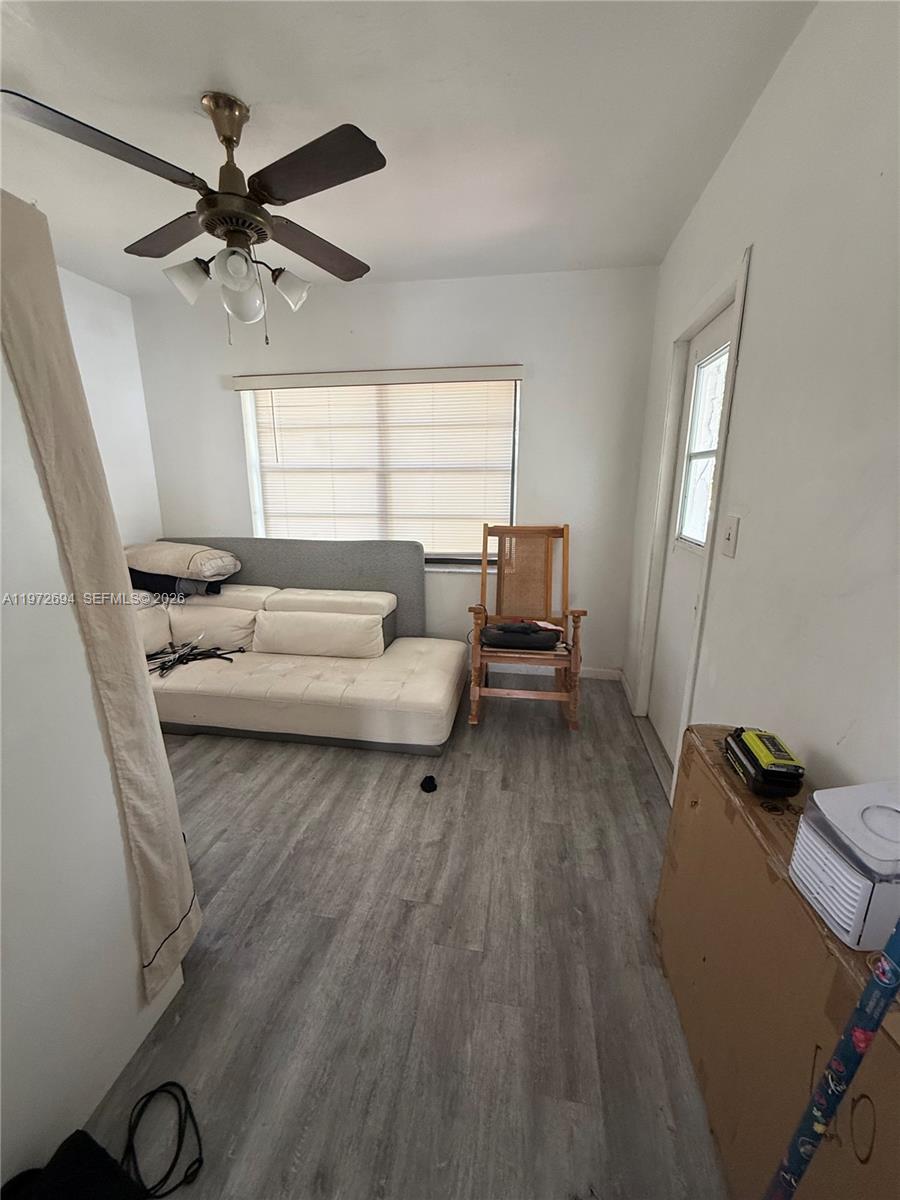 COMFORT GARDENS - Residential Income