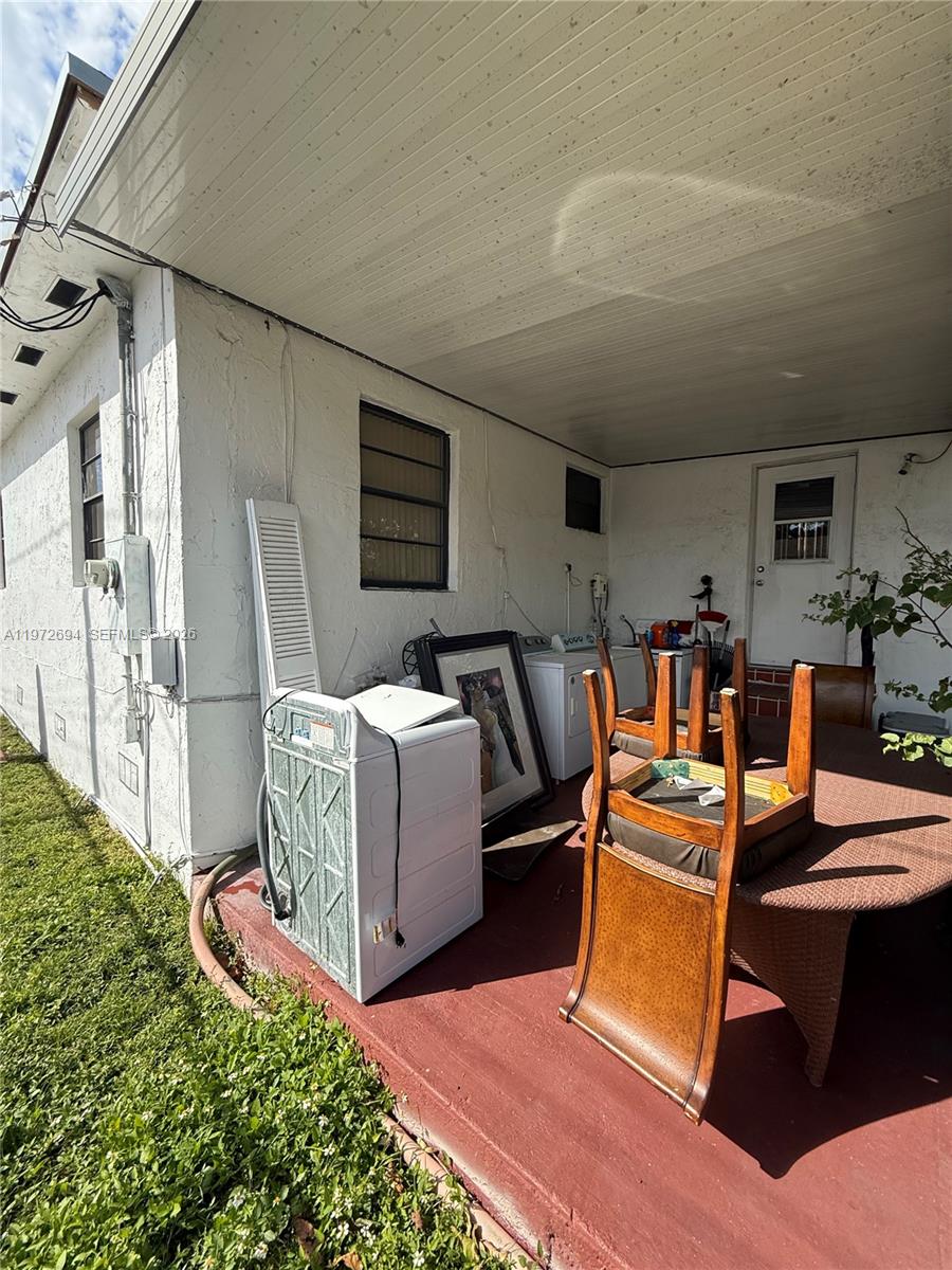 COMFORT GARDENS - Residential Income