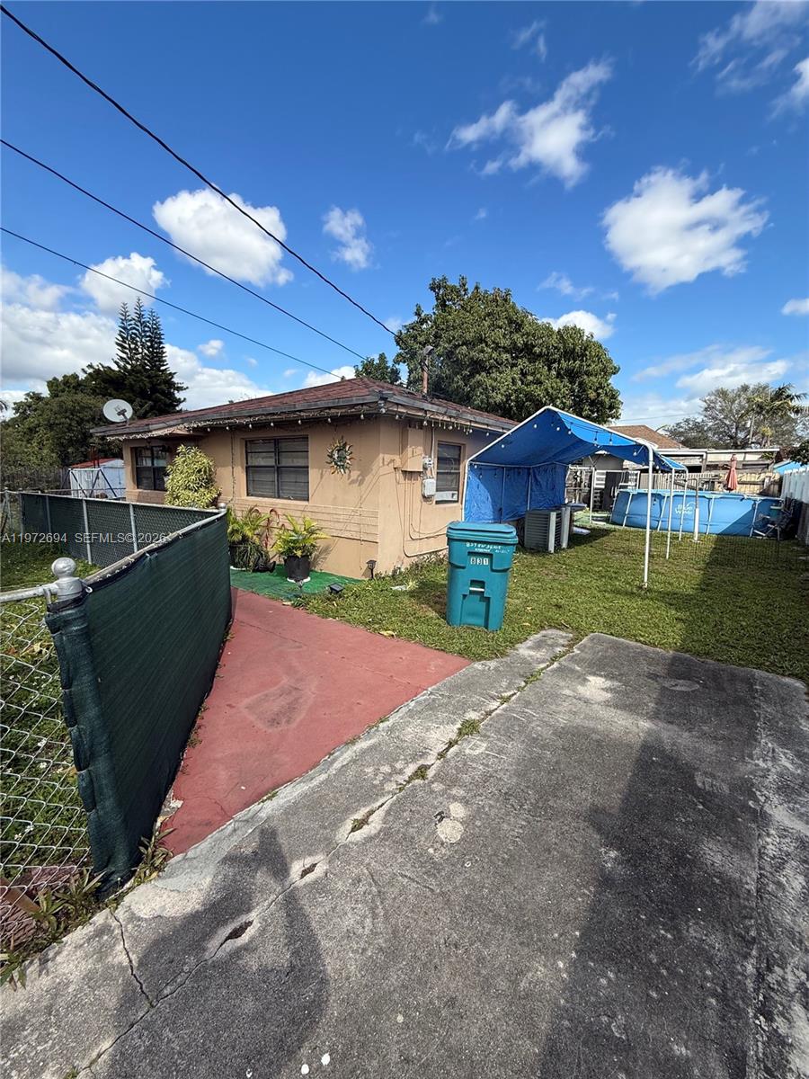 COMFORT GARDENS - Residential Income