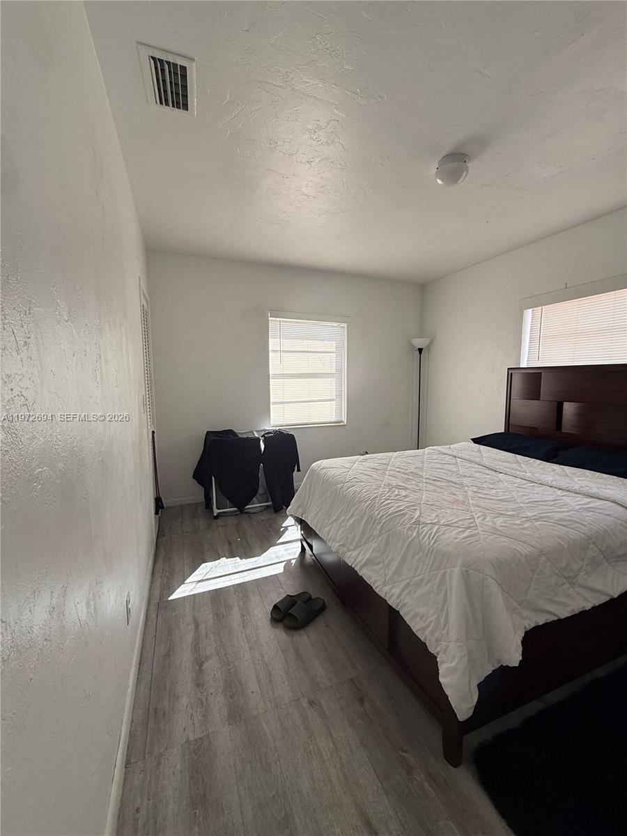 COMFORT GARDENS - Residential Income