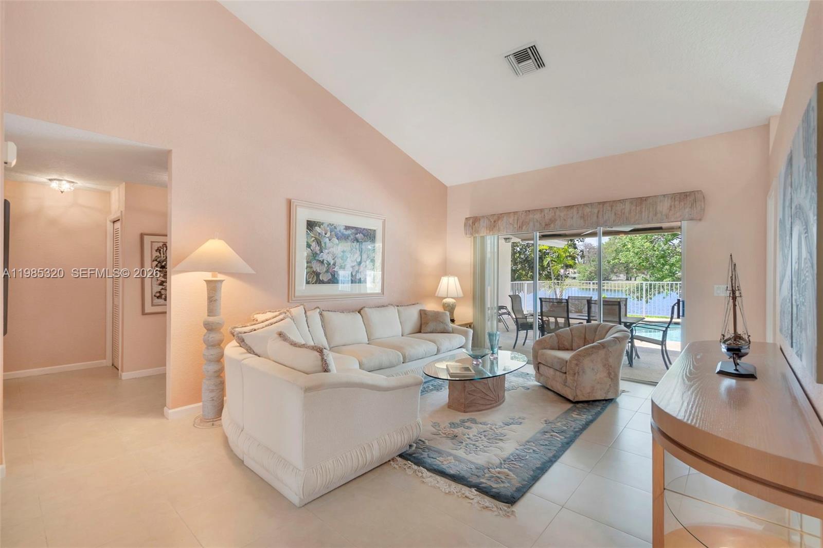 BOULEVARD FOREST - Residential