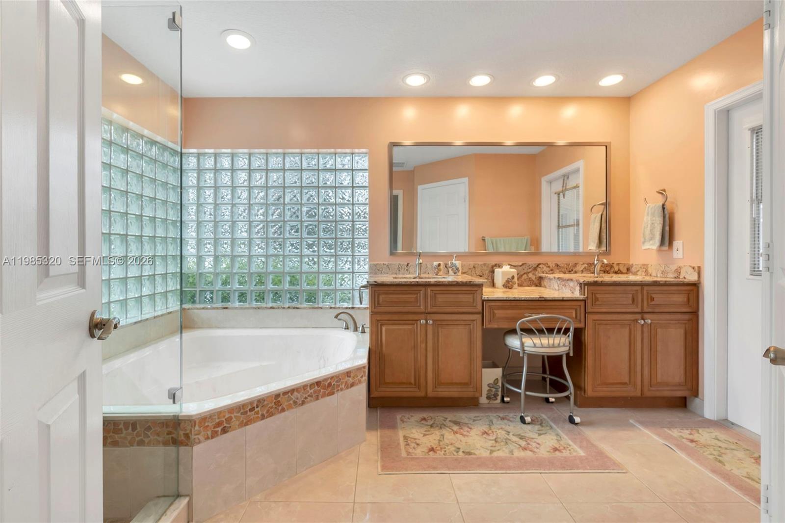 BOULEVARD FOREST - Residential