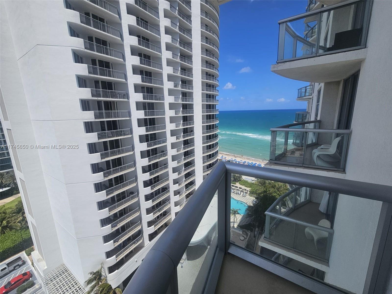 17315 Collins Ave 1106