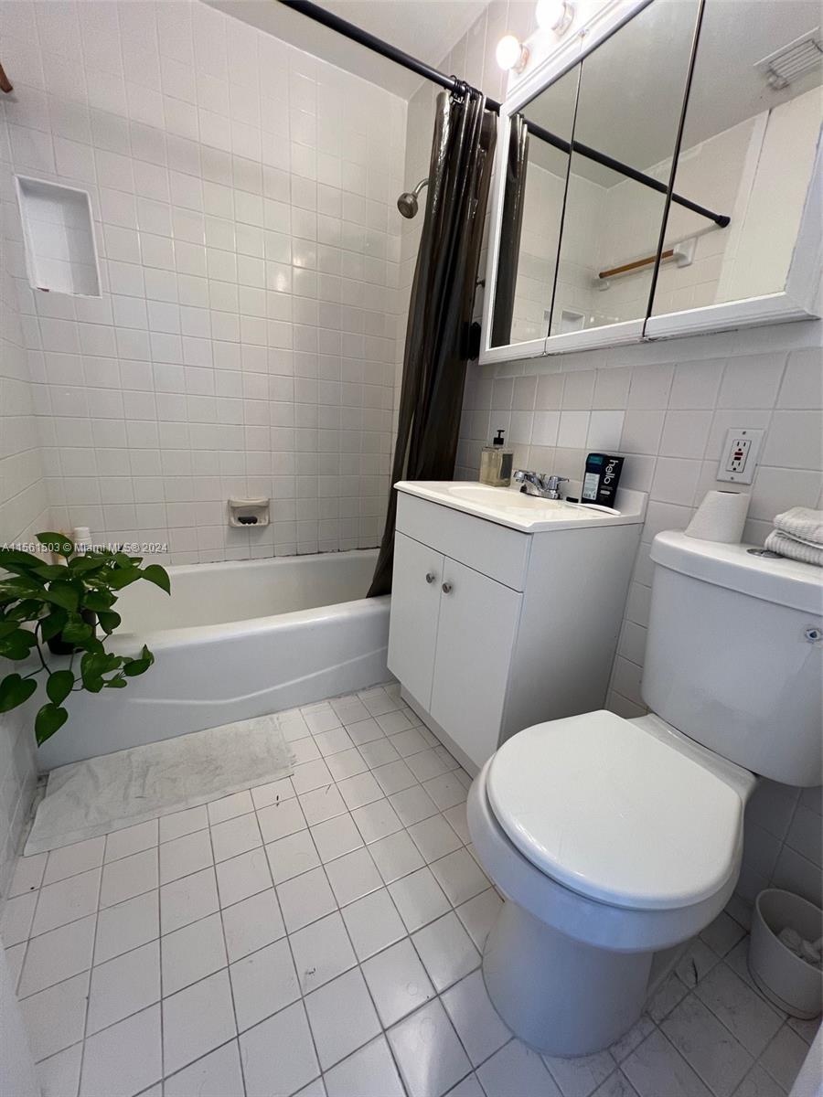 ART DECO CONDO - Residential