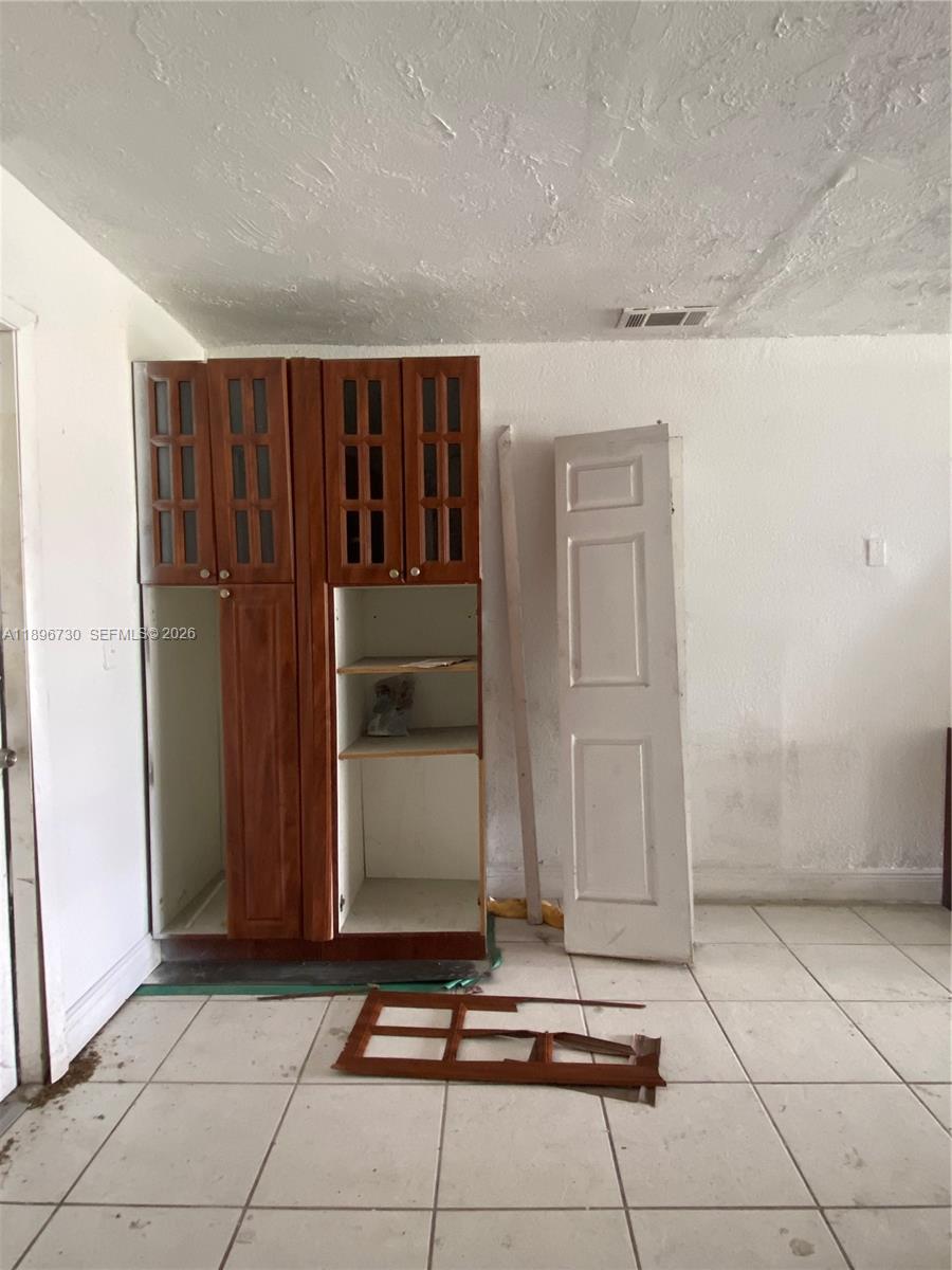 DEL PRADO GARDENS SEC 3 - Residential