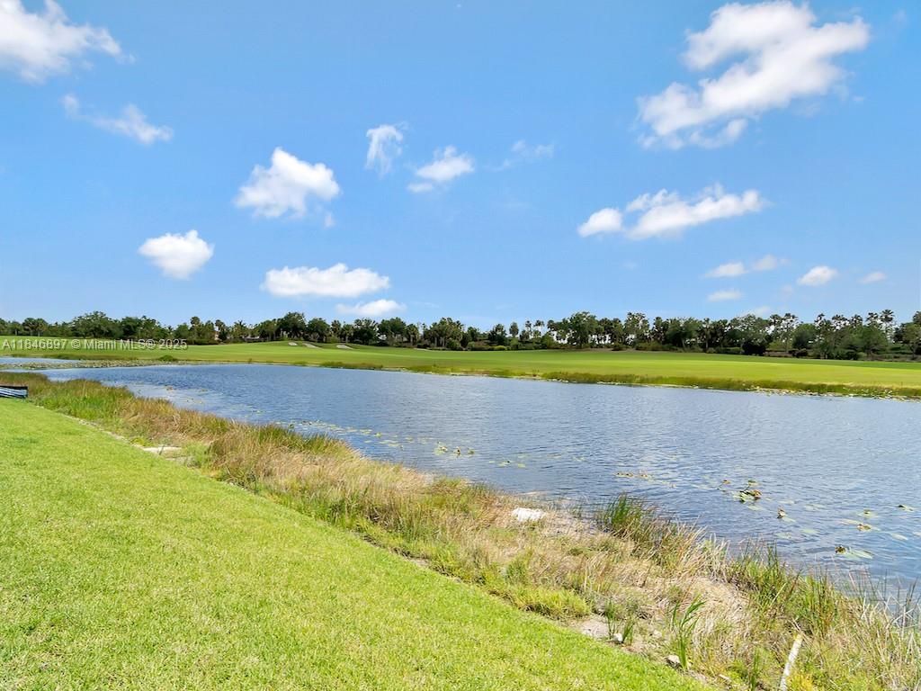 PARKLAND GOLF & COUNTRY C - Residential Lease