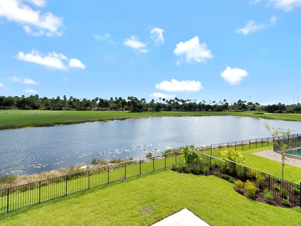 PARKLAND GOLF & COUNTRY C - Residential Lease