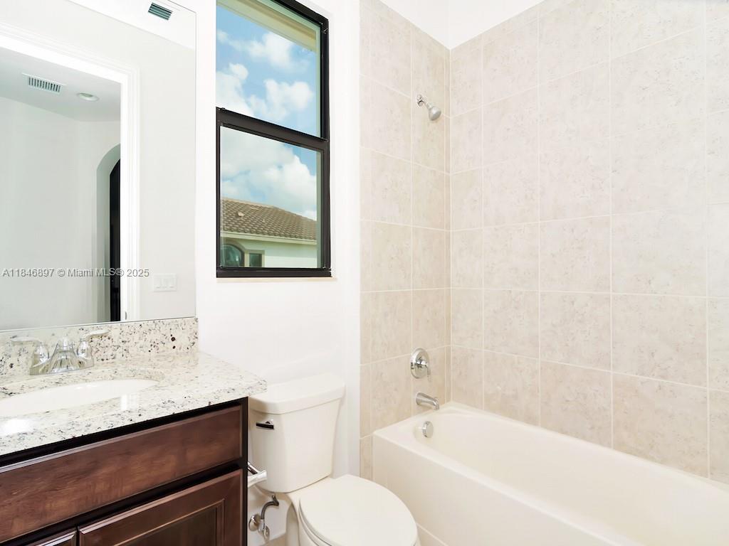 PARKLAND GOLF & COUNTRY C - Residential Lease