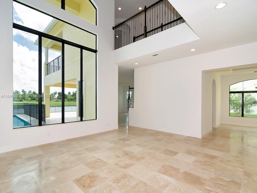 PARKLAND GOLF & COUNTRY C - Residential Lease