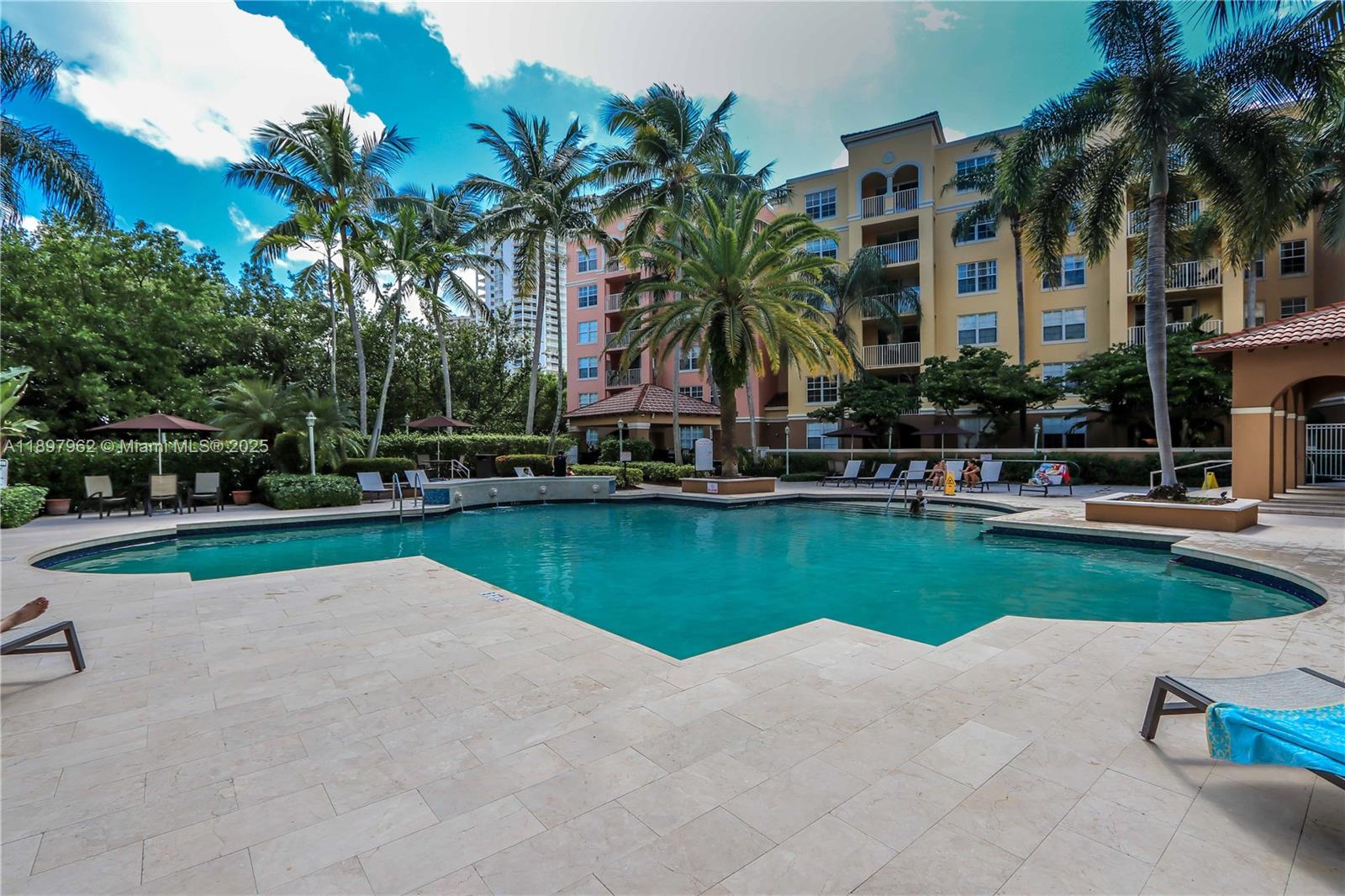 THE YACHT CLUB AT AVENTURA - Residential Lease