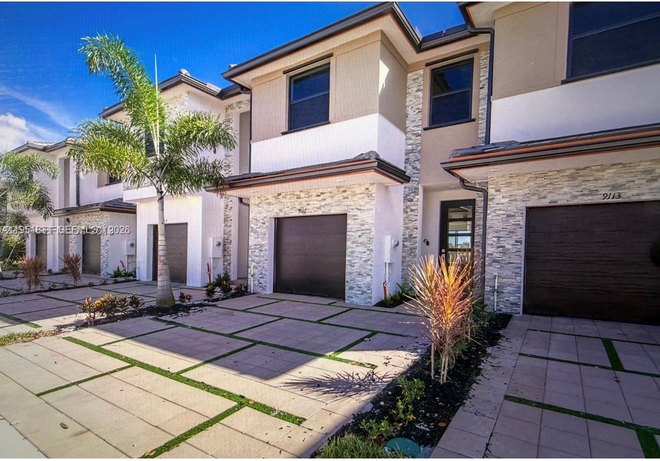 9113 NW 159th St 9113