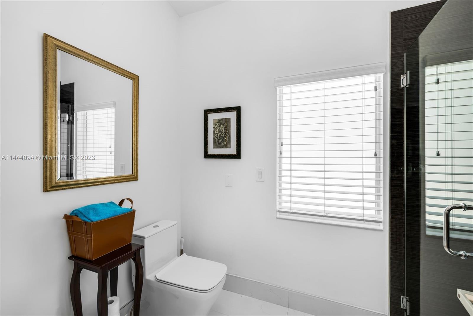 BANYAN WOODS - Residential