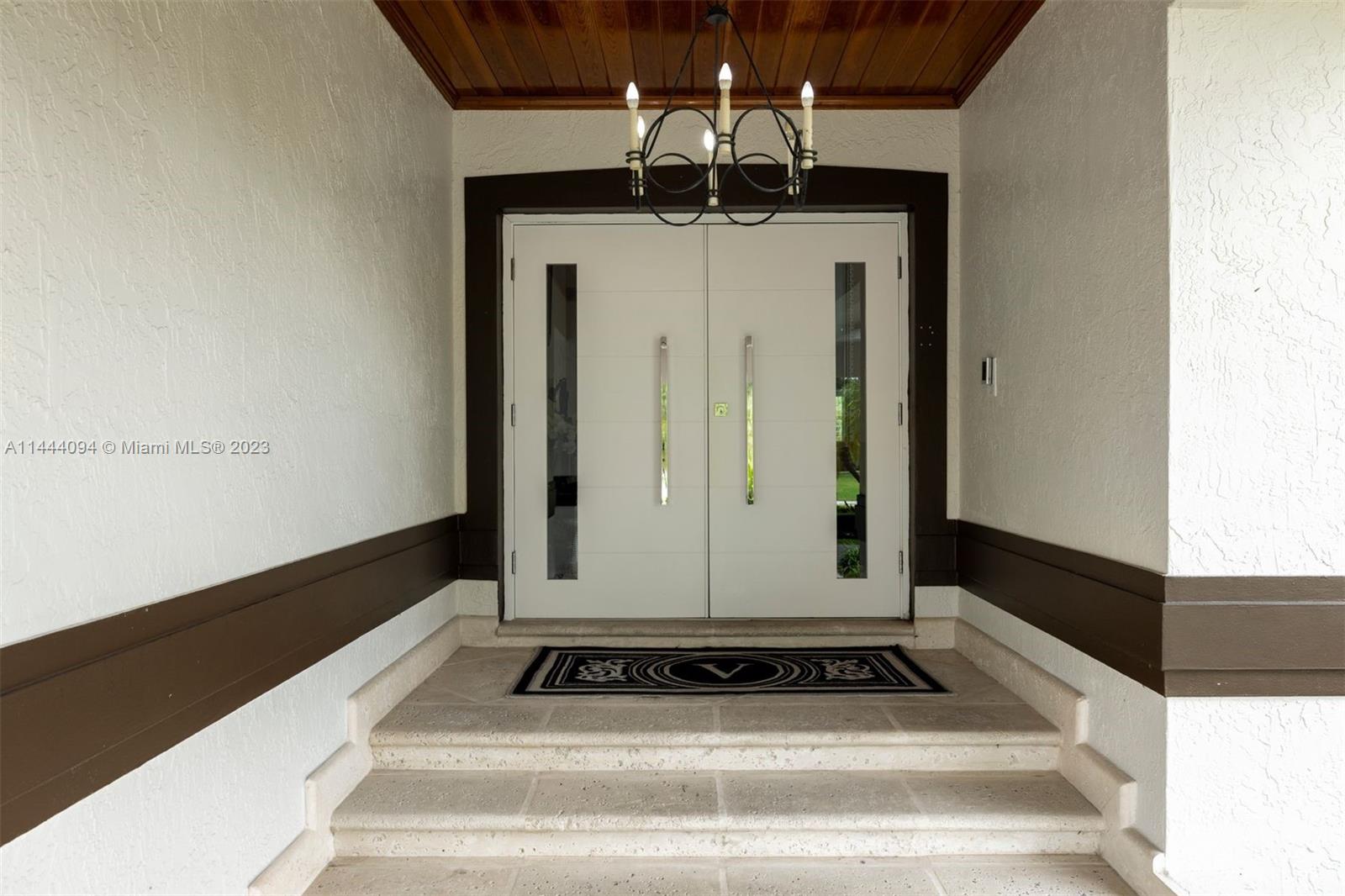 BANYAN WOODS - Residential