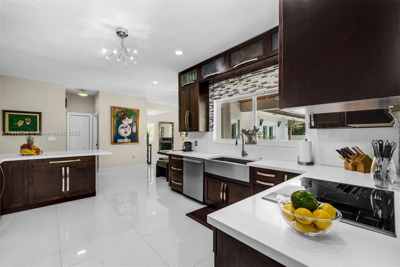 BANYAN WOODS - Residential