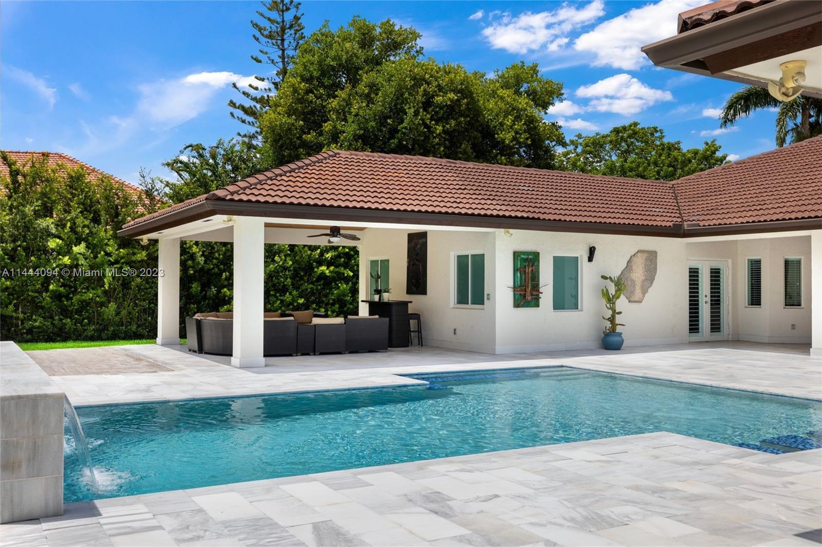 BANYAN WOODS - Residential