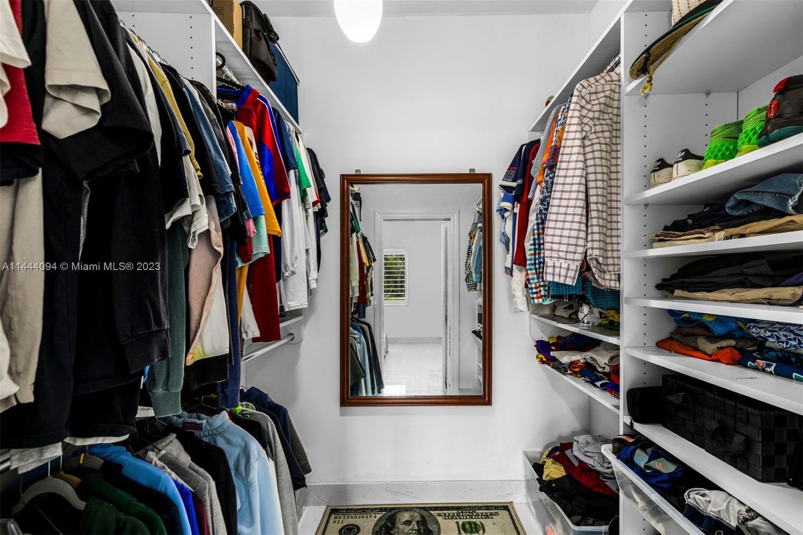 BANYAN WOODS - Residential