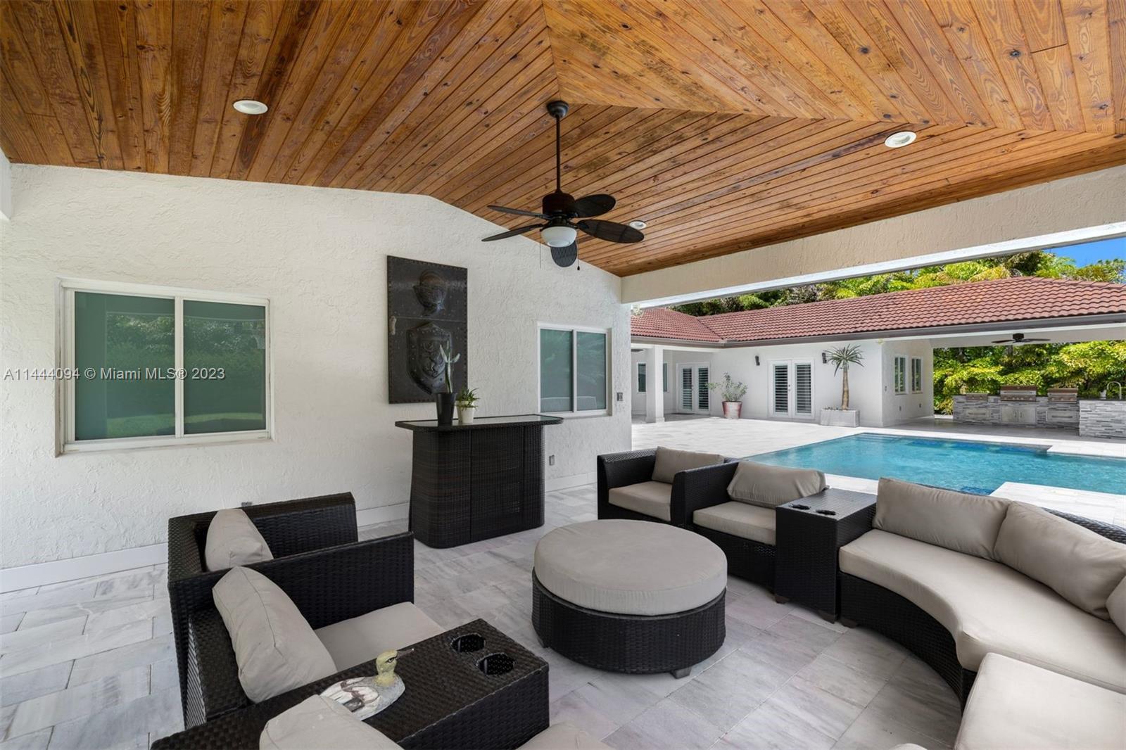 BANYAN WOODS - Residential