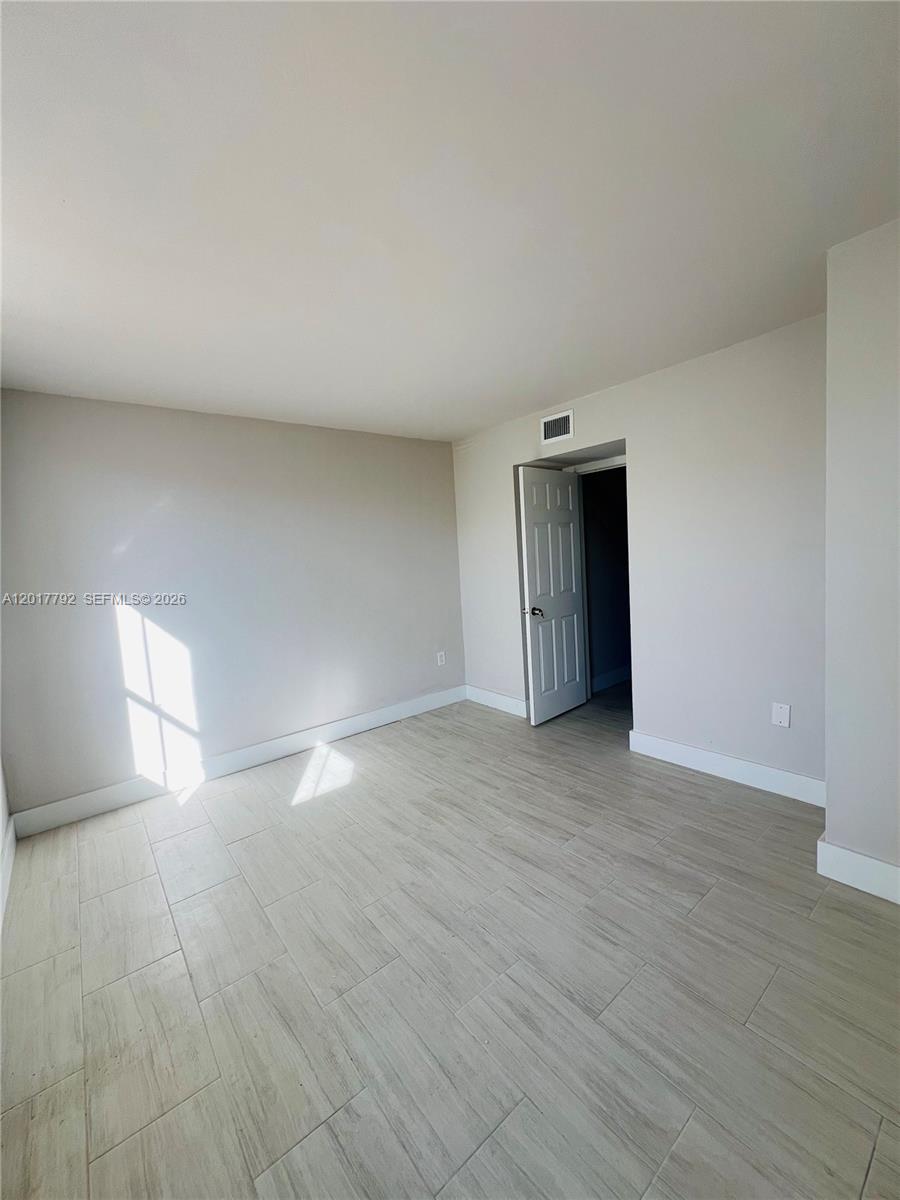 THE RIVIERA AT CORAL LAKE - Residential
