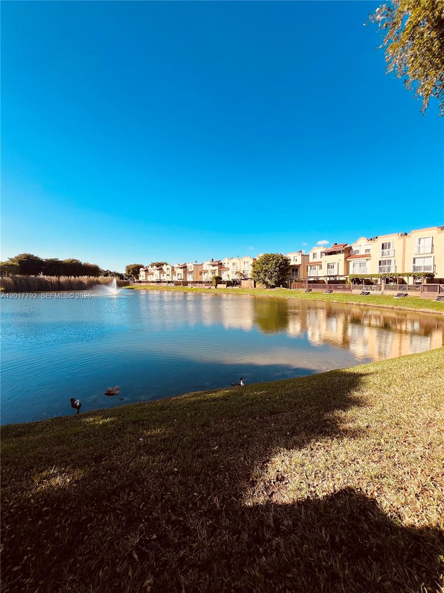 THE RIVIERA AT CORAL LAKE - Residential