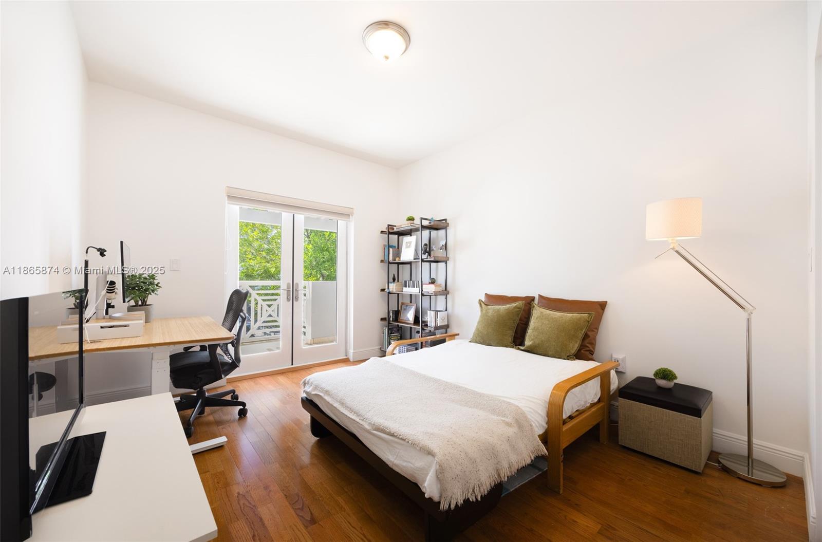 ENCHANTED GROVE VILLAS CO - Residential