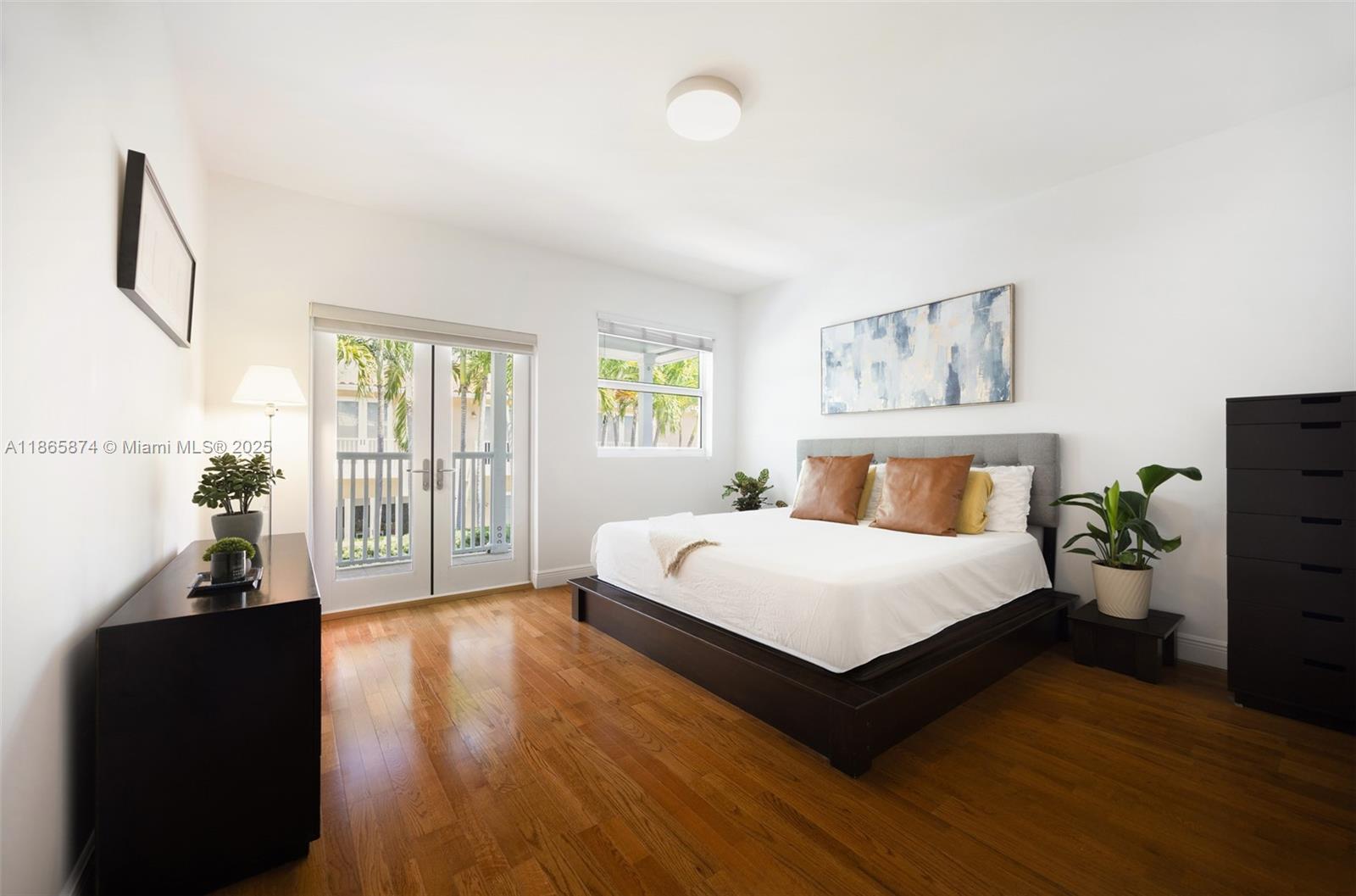 ENCHANTED GROVE VILLAS CO - Residential