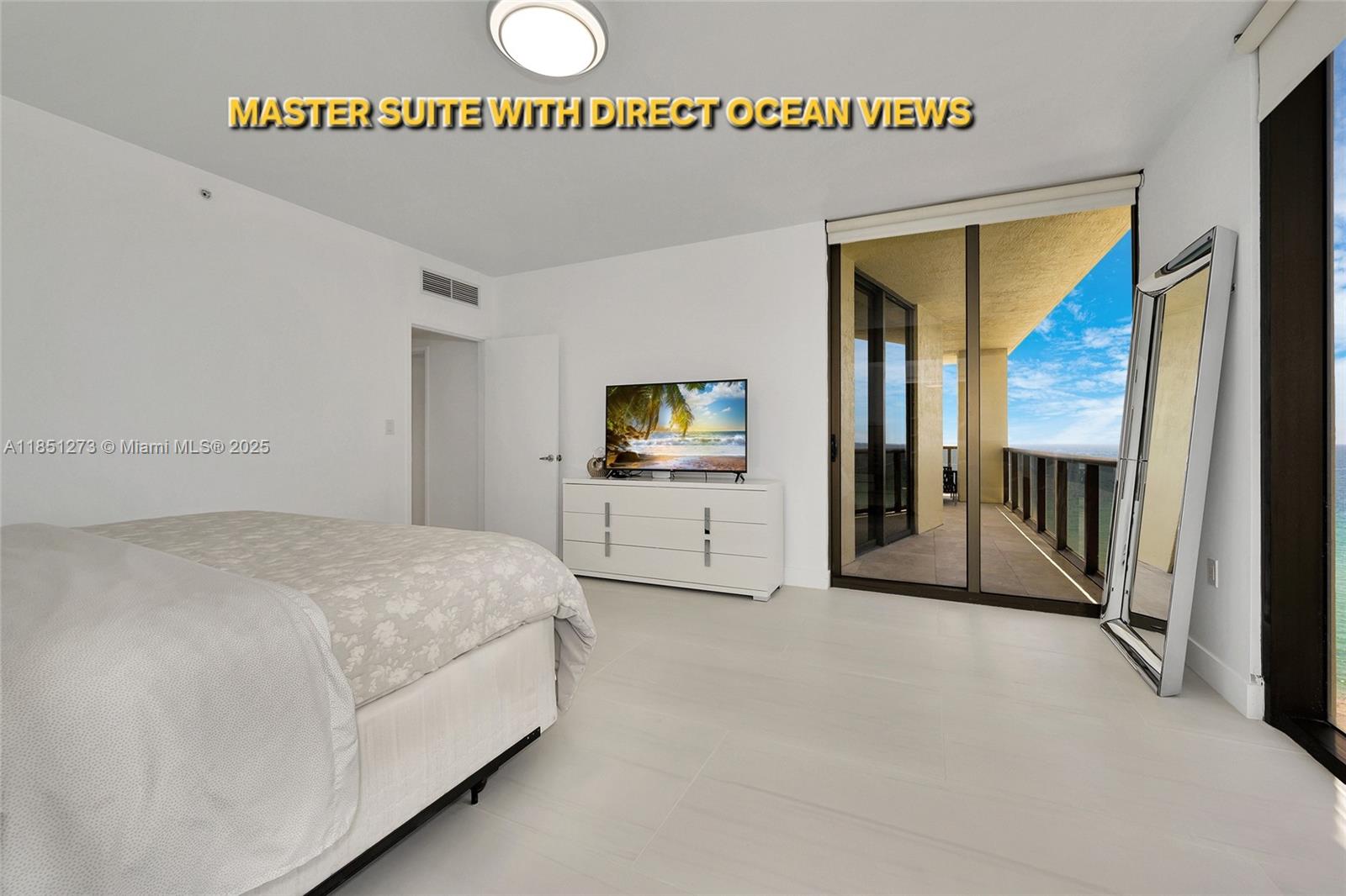 SAYAN CONDO - Residential