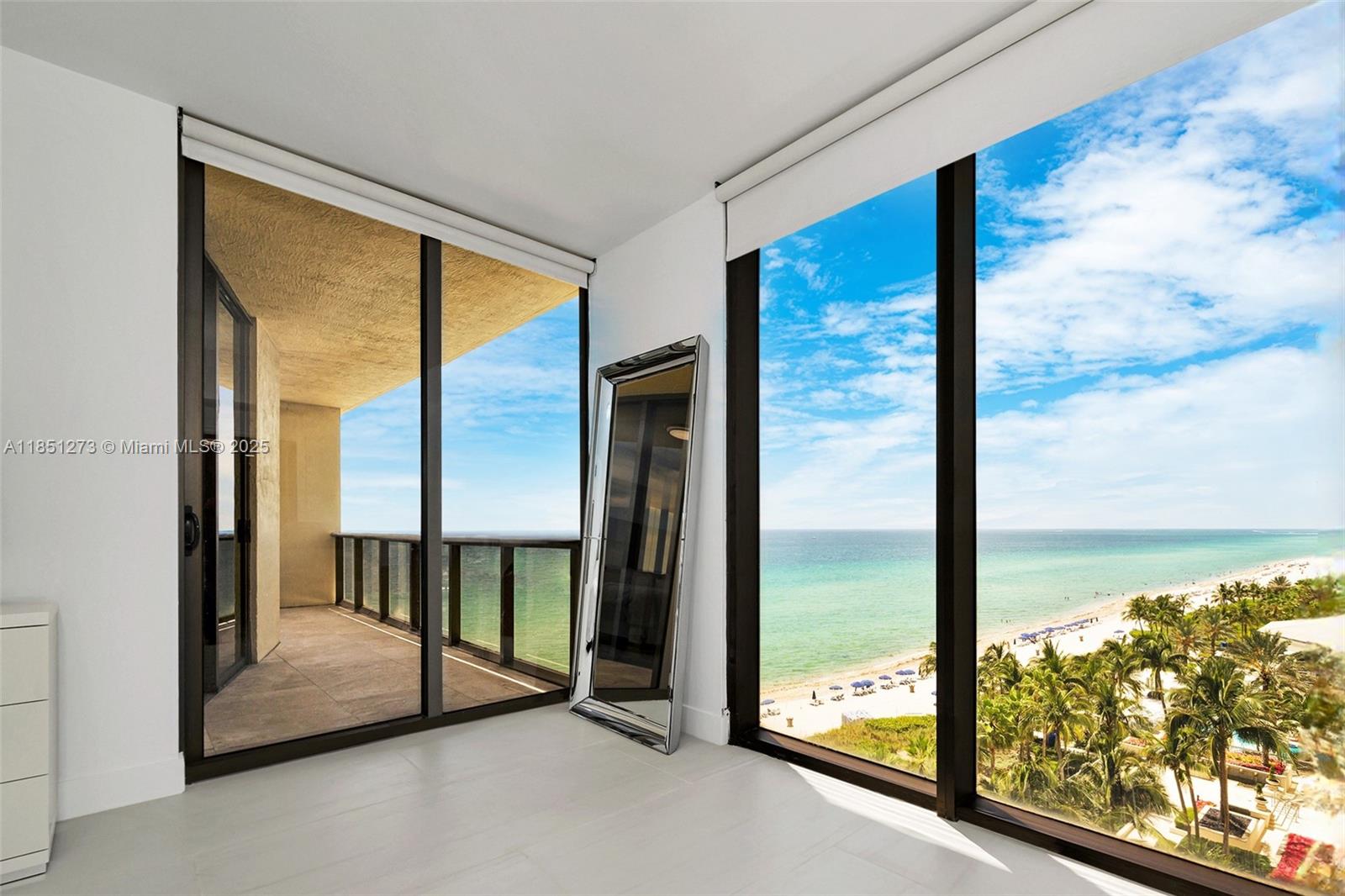 SAYAN CONDO - Residential