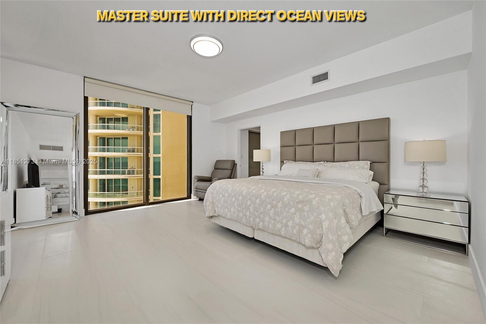 SAYAN CONDO - Residential