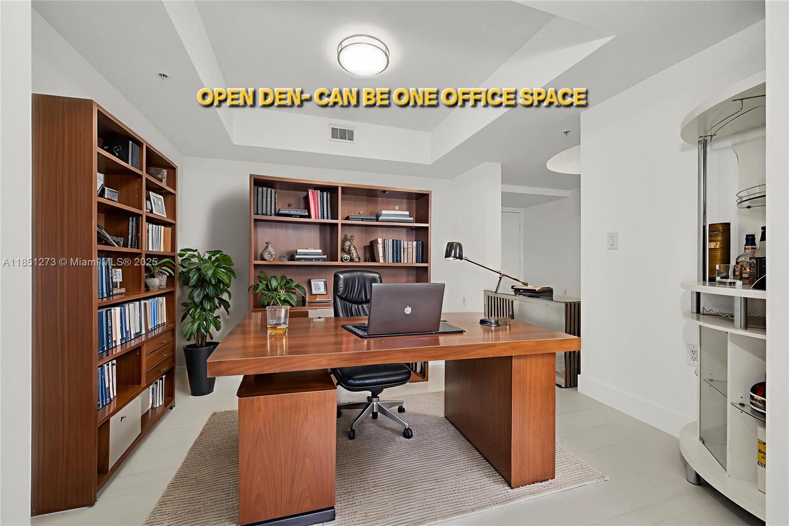 SAYAN CONDO - Residential