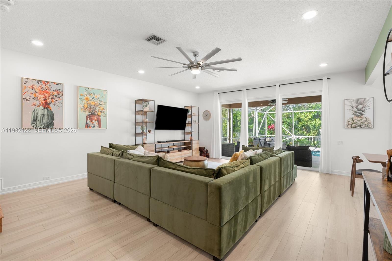 WATERS EDGE AT PARKLAND - Residential