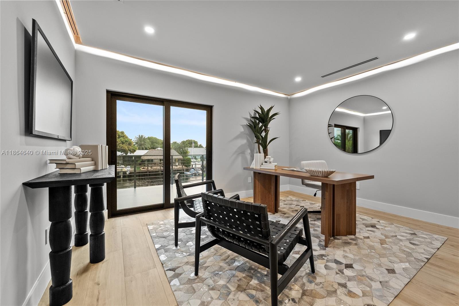BERMUDA RIVIERA - Residential