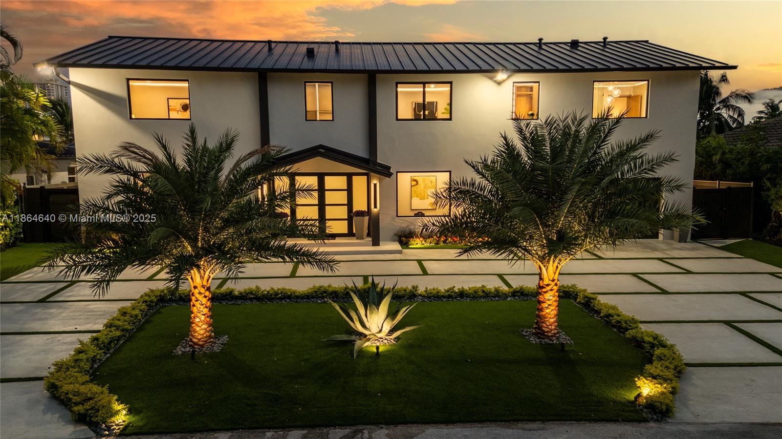 BERMUDA RIVIERA - Residential